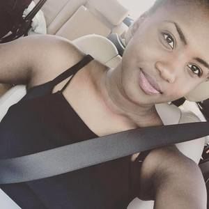 Meet your Posher, Monique